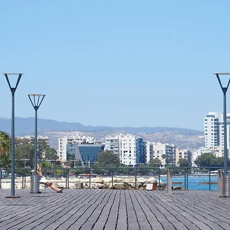 Artemis 3, Beachfront Boutique Διαμέρισμα *