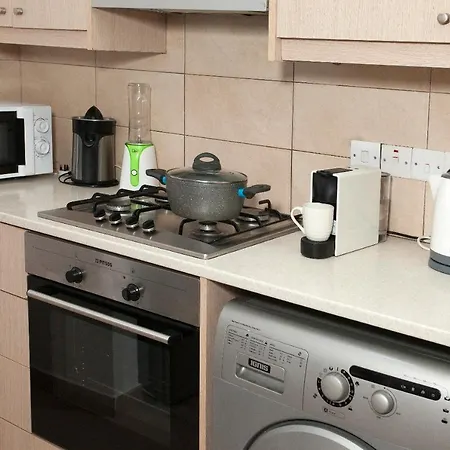 Artemis 3, Beachfront Boutique * Limassol